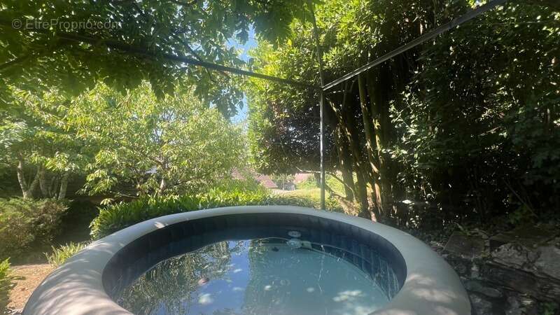 Maison à vendre 5 pièces AIX LES BAINS (73) - photo 4