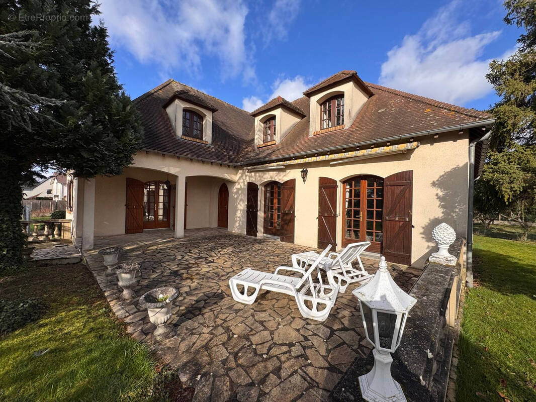 Maison à THORIGNY-SUR-MARNE