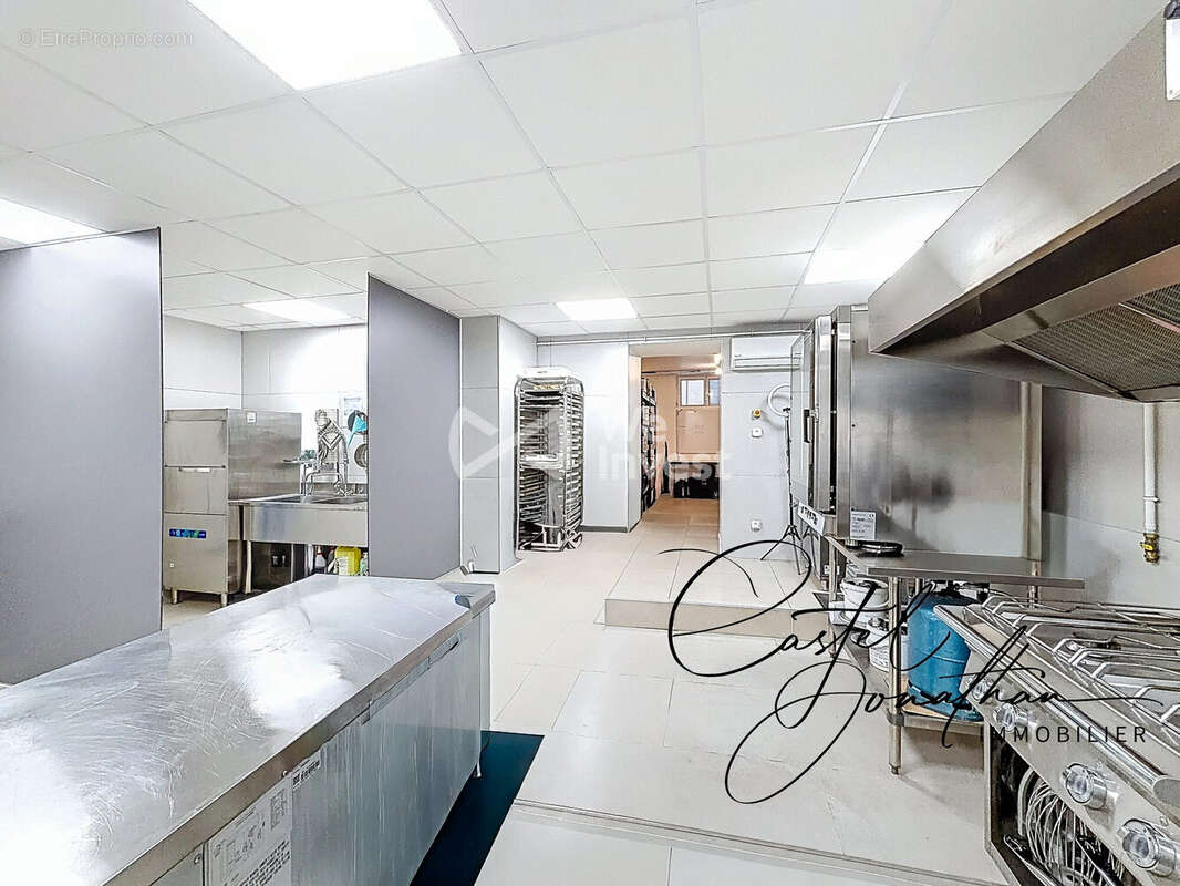 Commerce 134 m² à Vienne  - photo 8