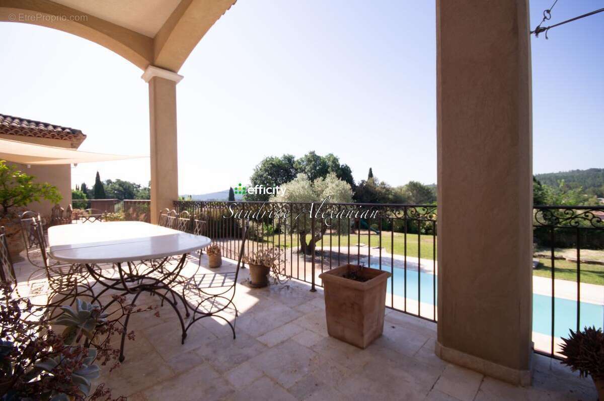 Maison à LE VAL