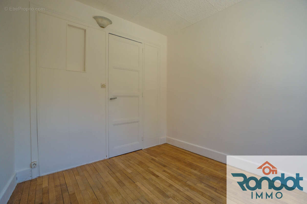 Maison à LONGEAU-PERCEY