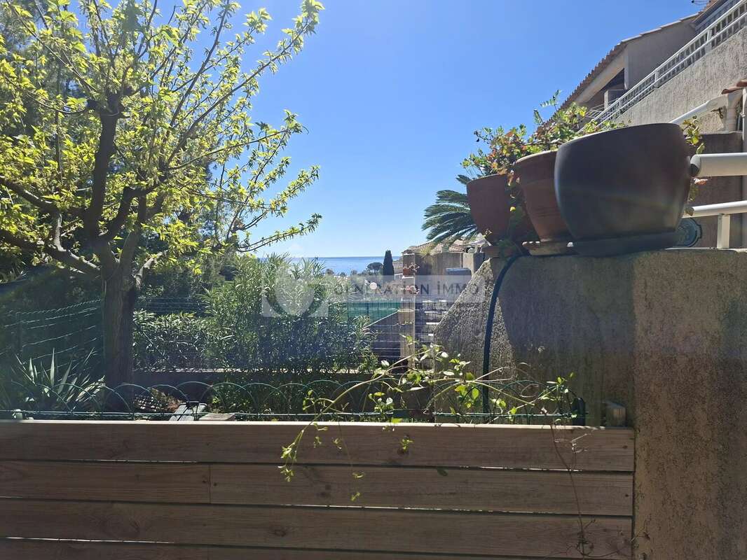 Appartement à SAUSSET-LES-PINS