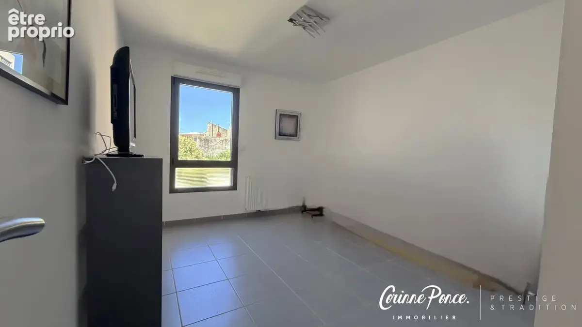 Nimes centre quartier recherche p3 95m2 terrasse garage 2 voitures ascenseur propose par corinne ponce - photo 13