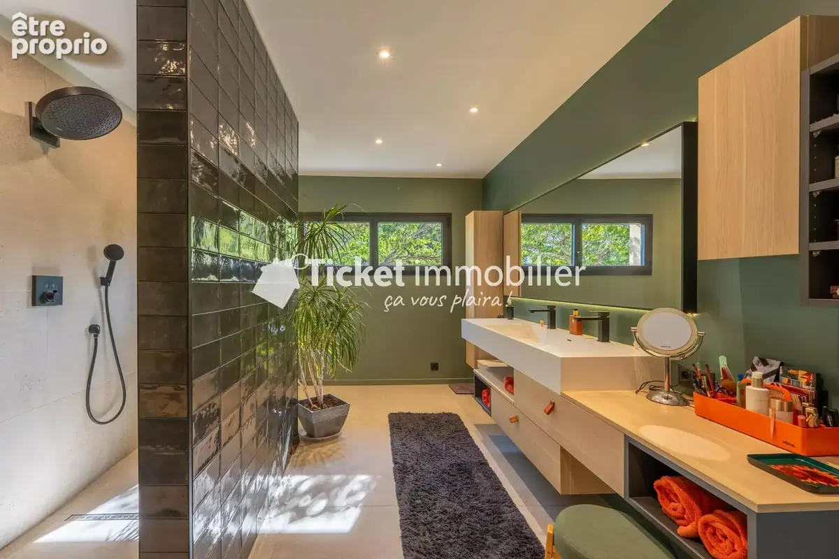 Villa 7 pièces de 304,16m2 avec piscine, carport hors couloir aérien - photo 34