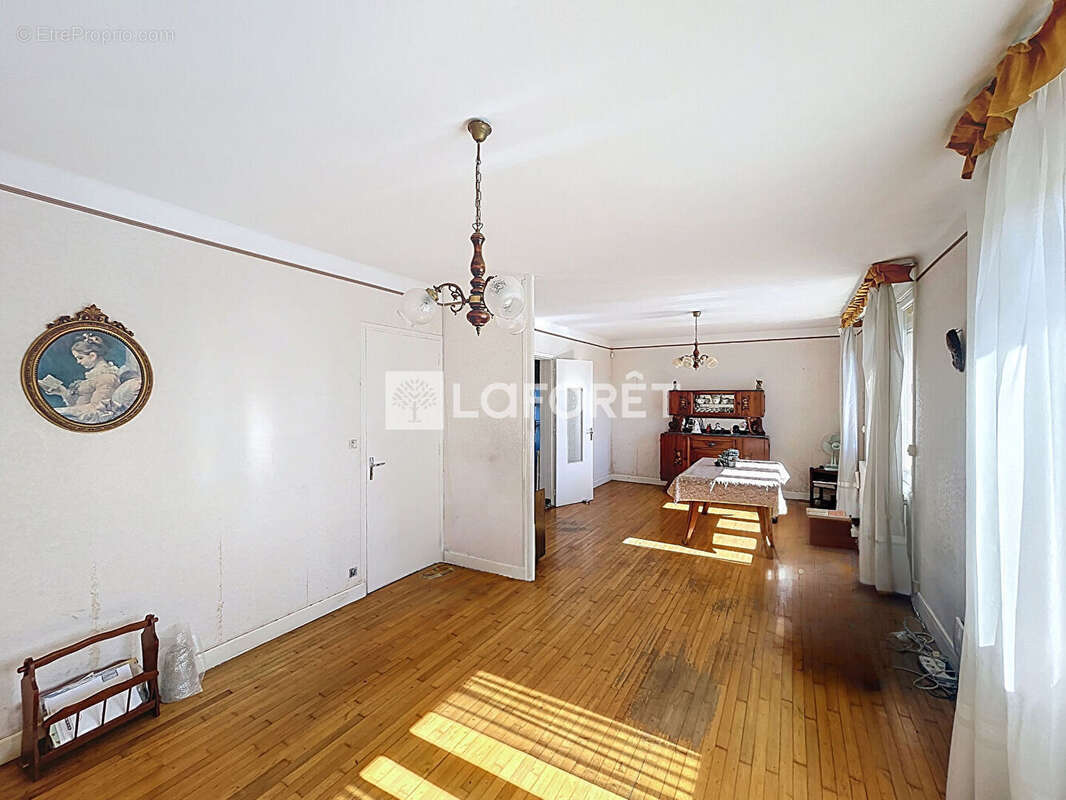 Maison à CASTELSARRASIN