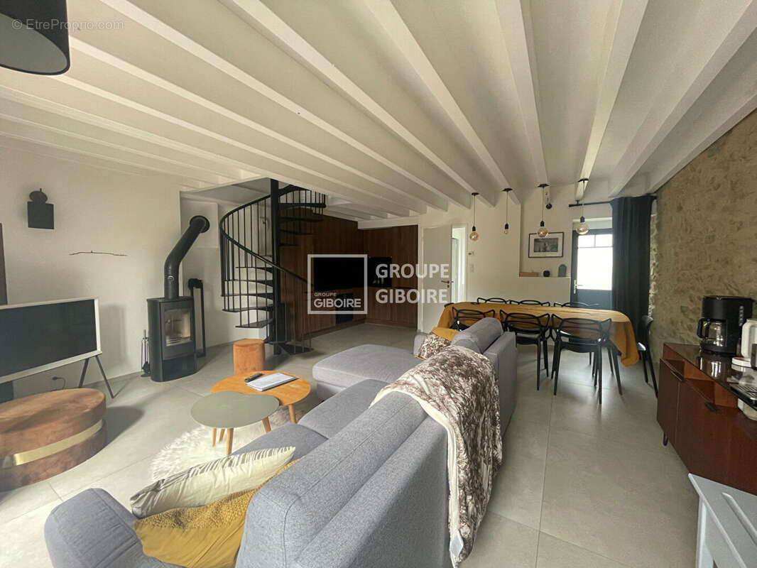 Maison à SAINT-COULOMB