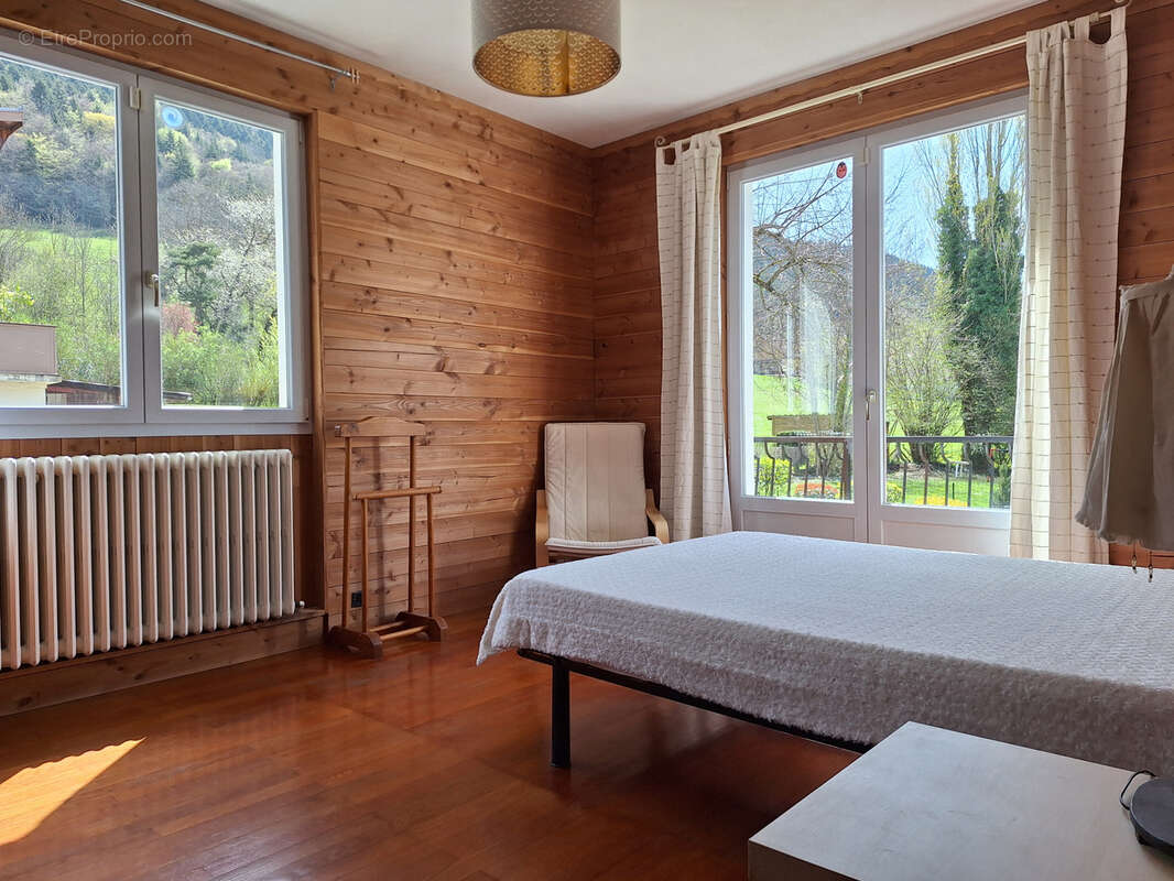 Maison à MONESTIER-DE-CLERMONT