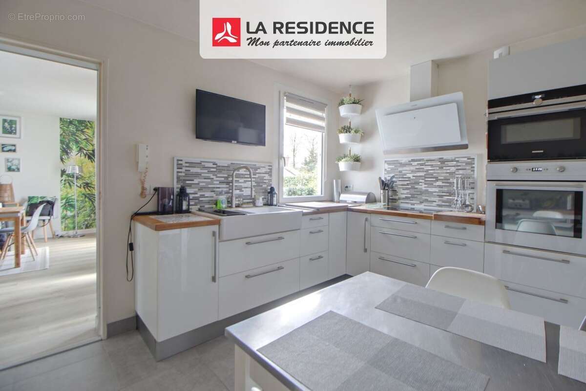 Maison à VERNEUIL-SUR-SEINE