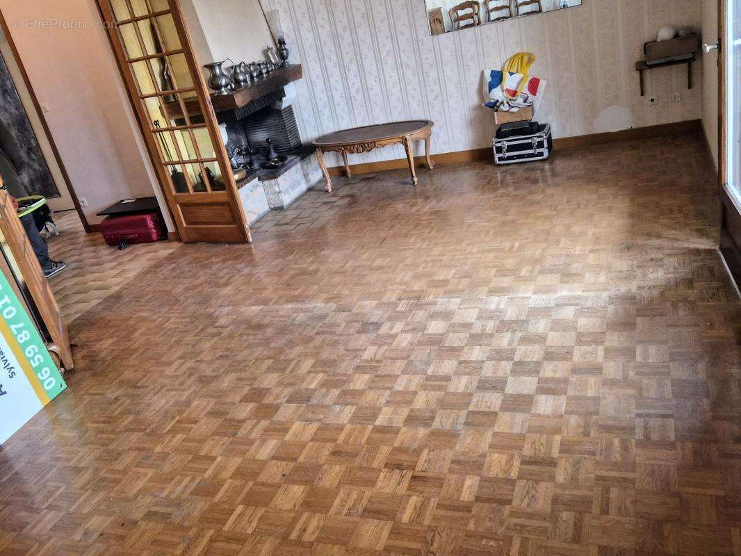 Appartement à DECINES-CHARPIEU
