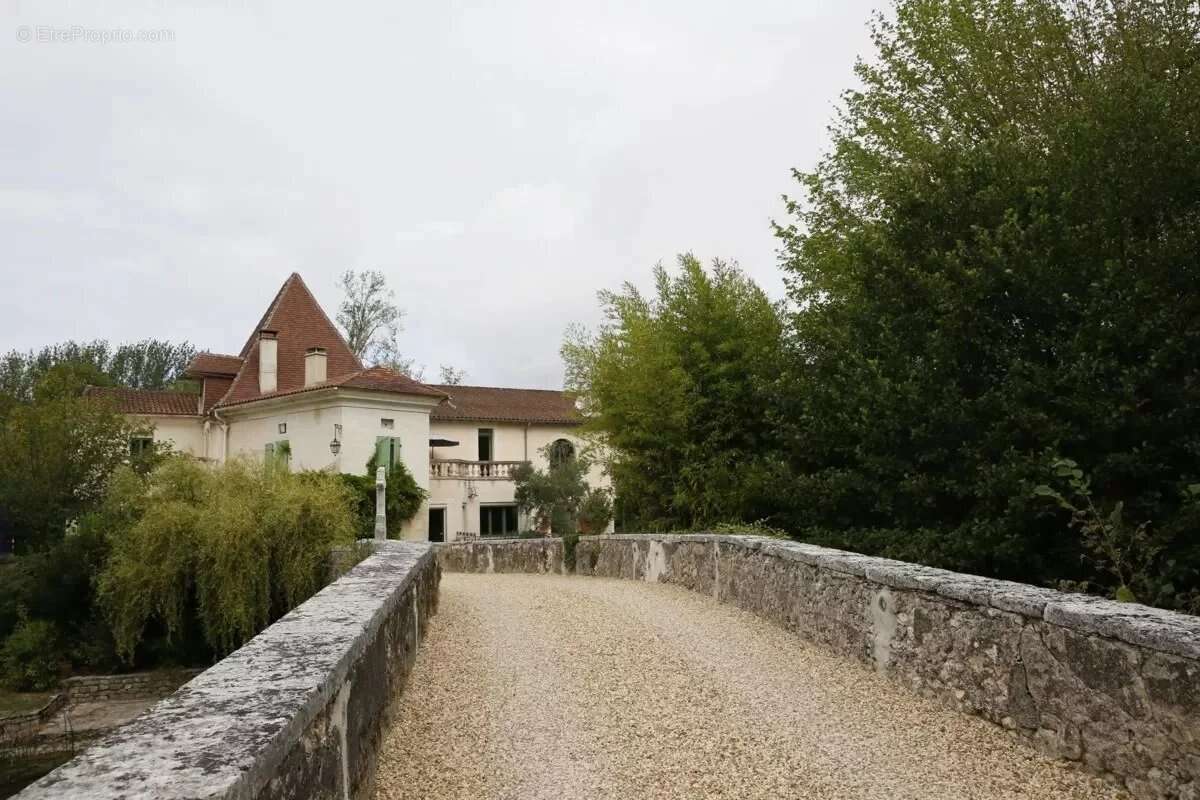 Maison à SAINT-AULAYE