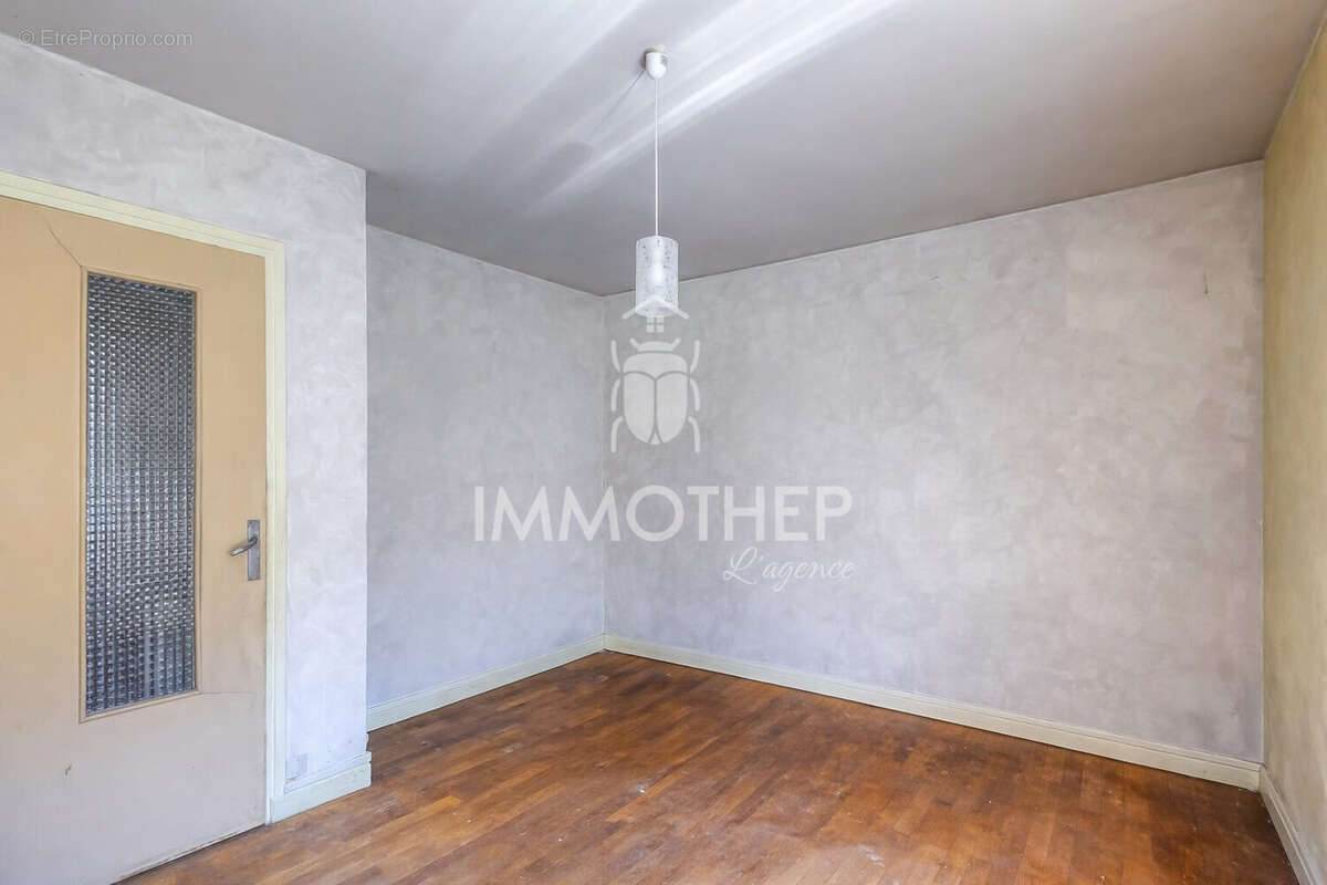 Appartement à DOMENE