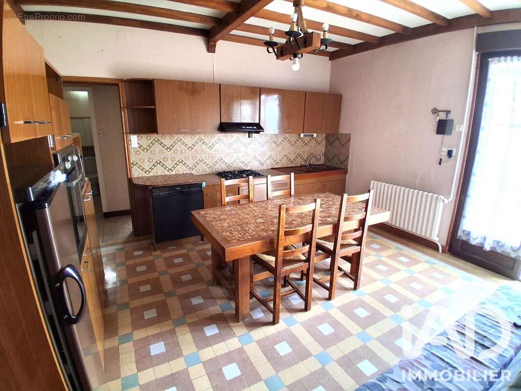 Maison 131 m² à Monceau-Le-Neuf-Et-Faucouzy  - photo 4