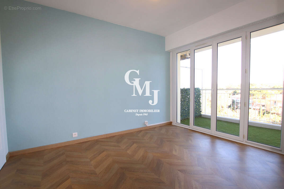 Appartement à SAINT-RAPHAEL