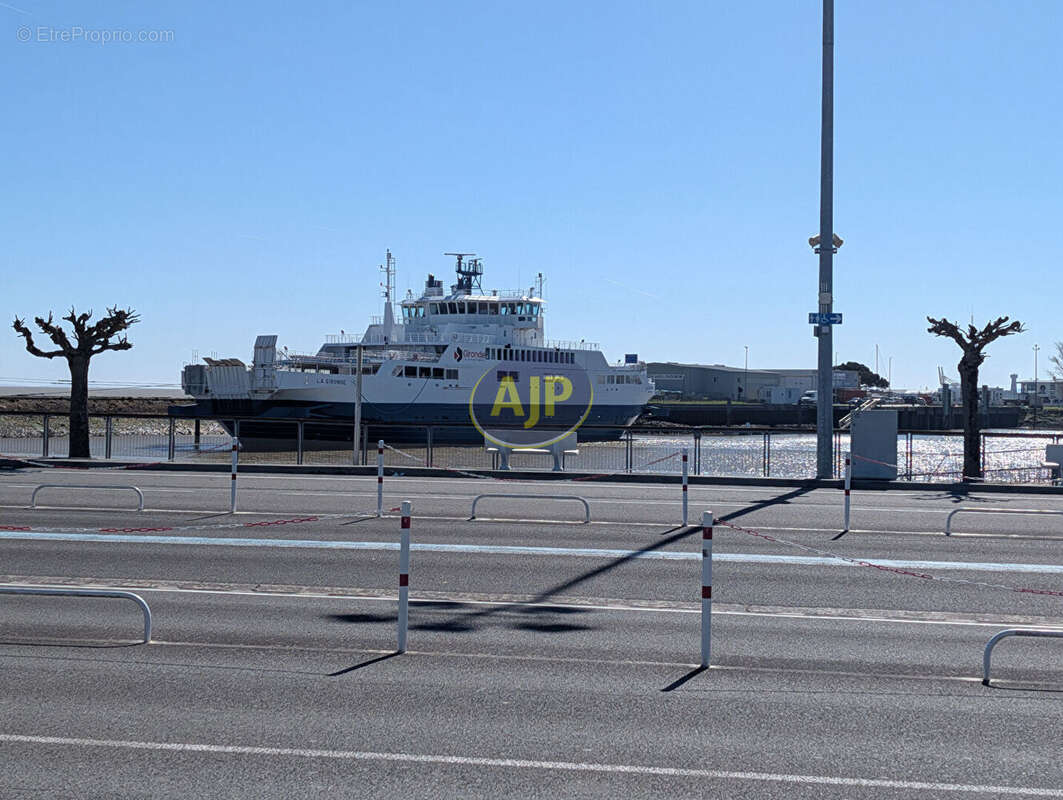 Terrain à LE VERDON-SUR-MER