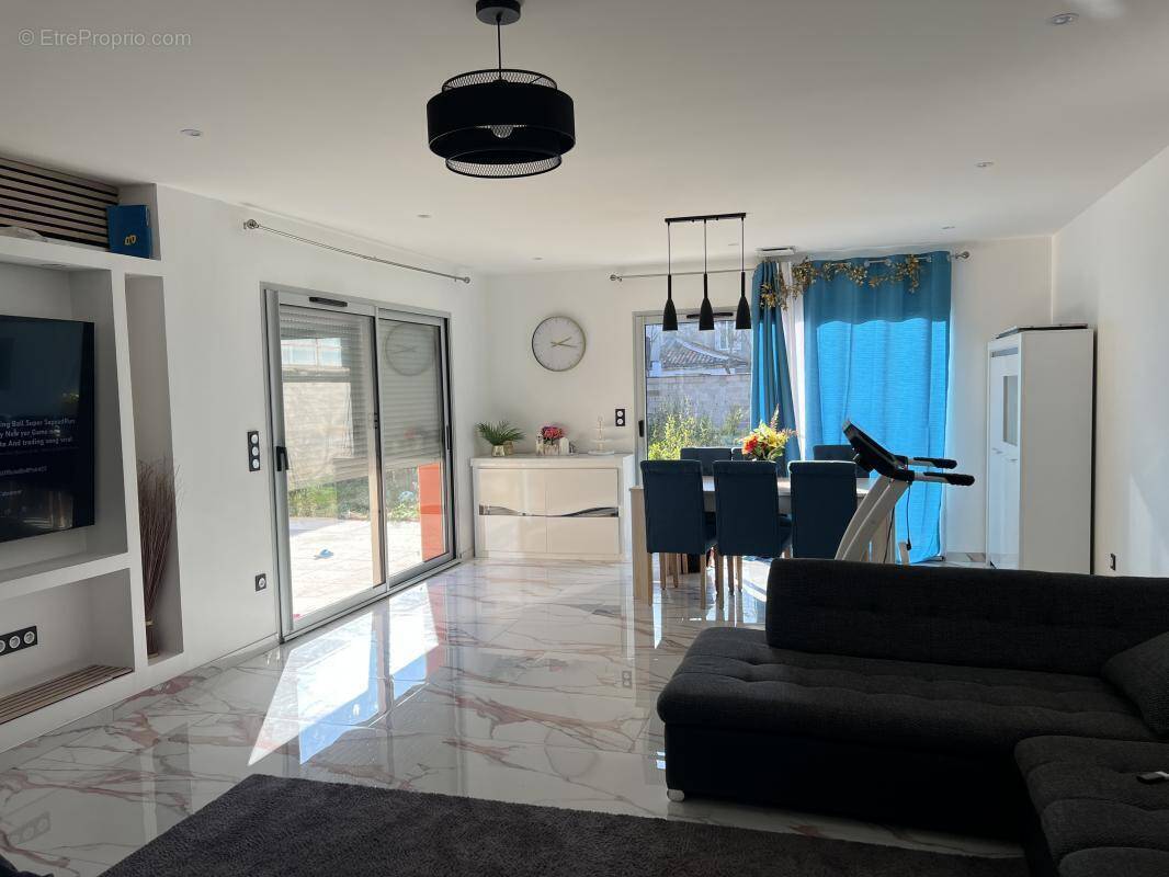 Maison à CASTELSARRASIN