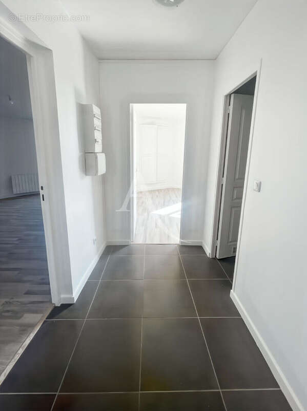 Appartement à SAINT-MICHEL-SUR-ORGE
