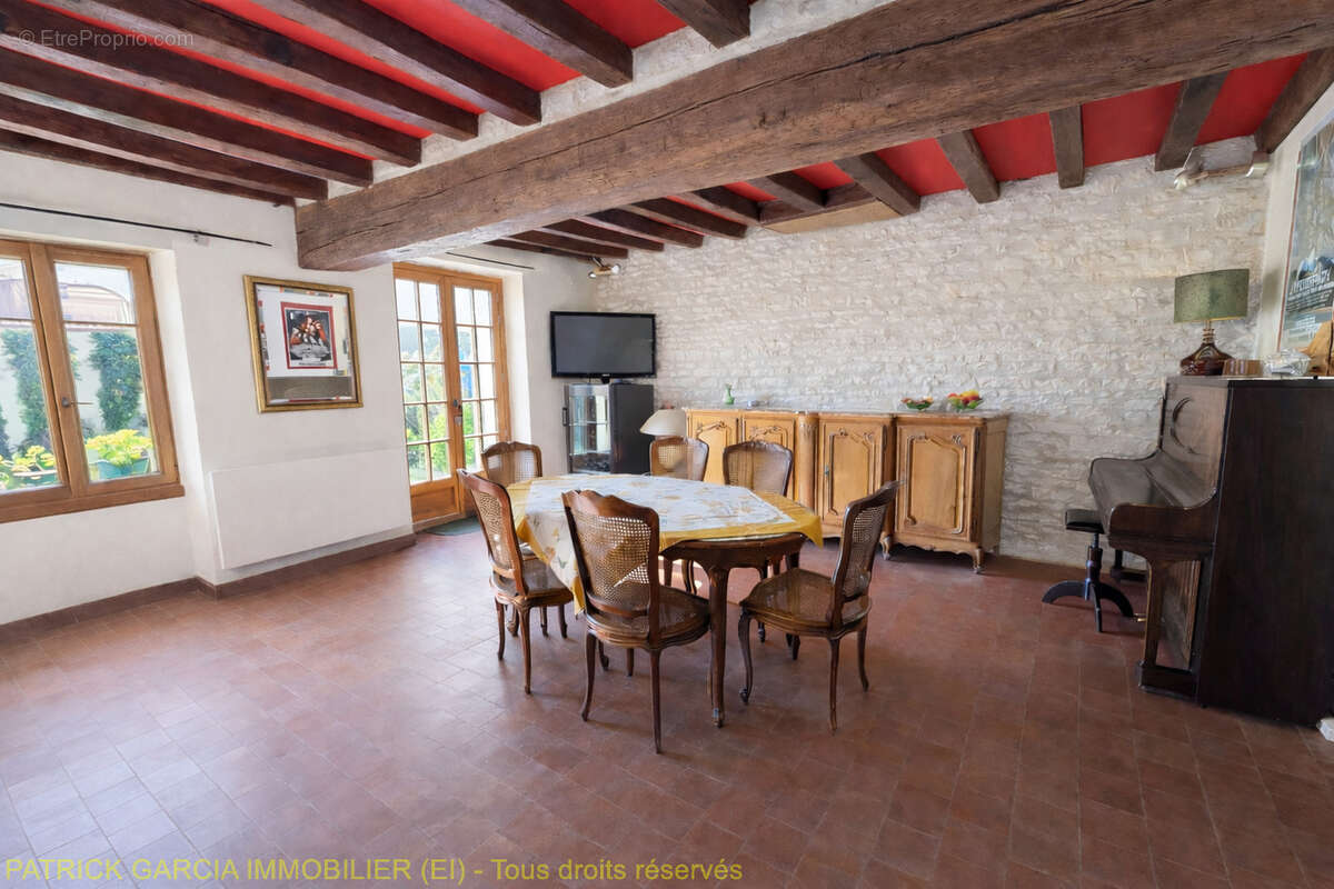 Maison à CHEMILLY-SUR-YONNE