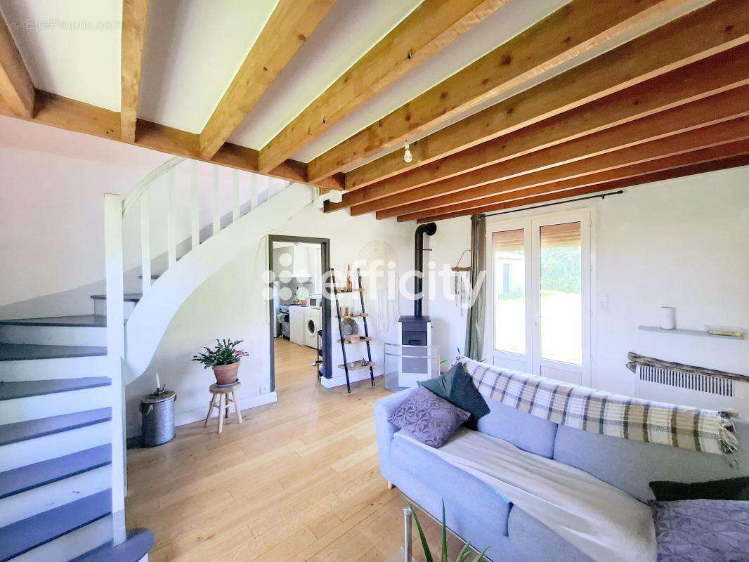 Maison à UNVERRE