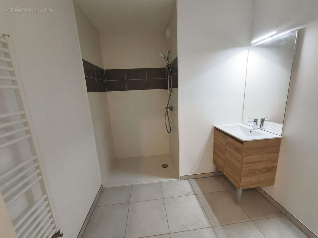 Appartement à LES SORINIERES