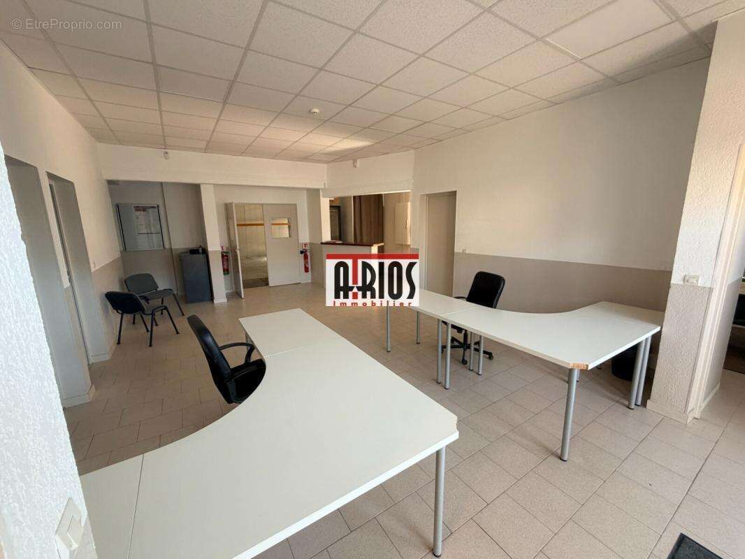 Local activité 670 m² - photo 7
