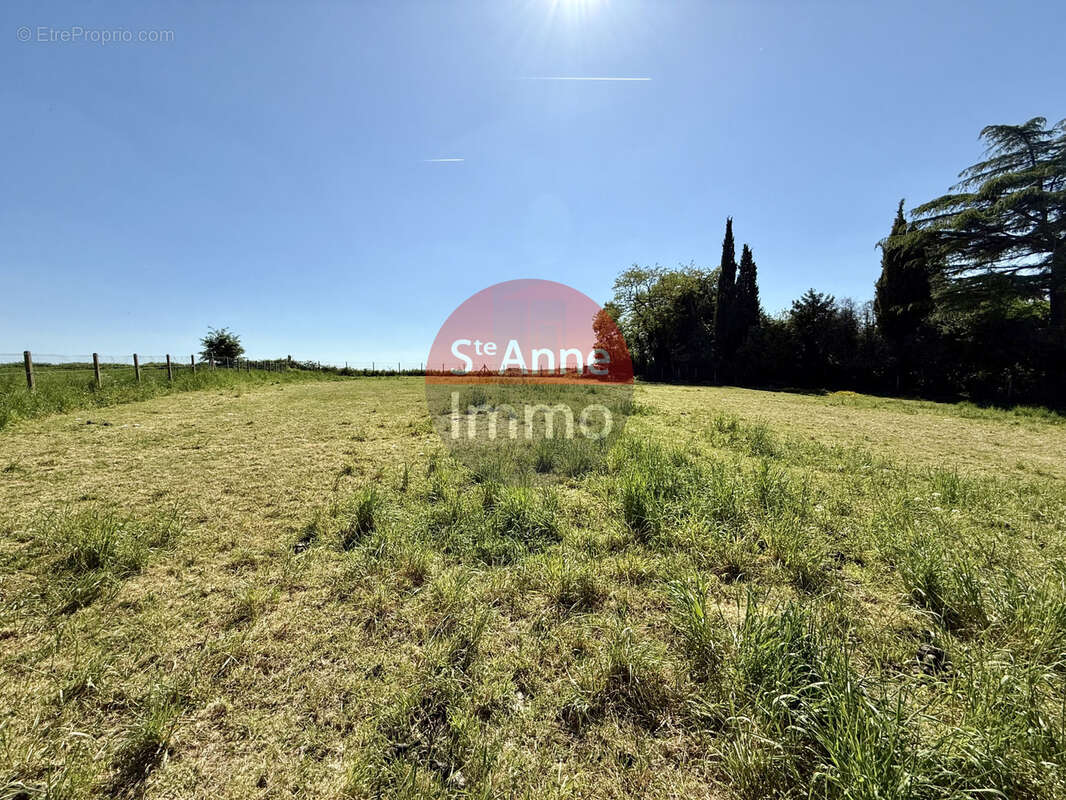 Terrain à ROUY-LE-PETIT