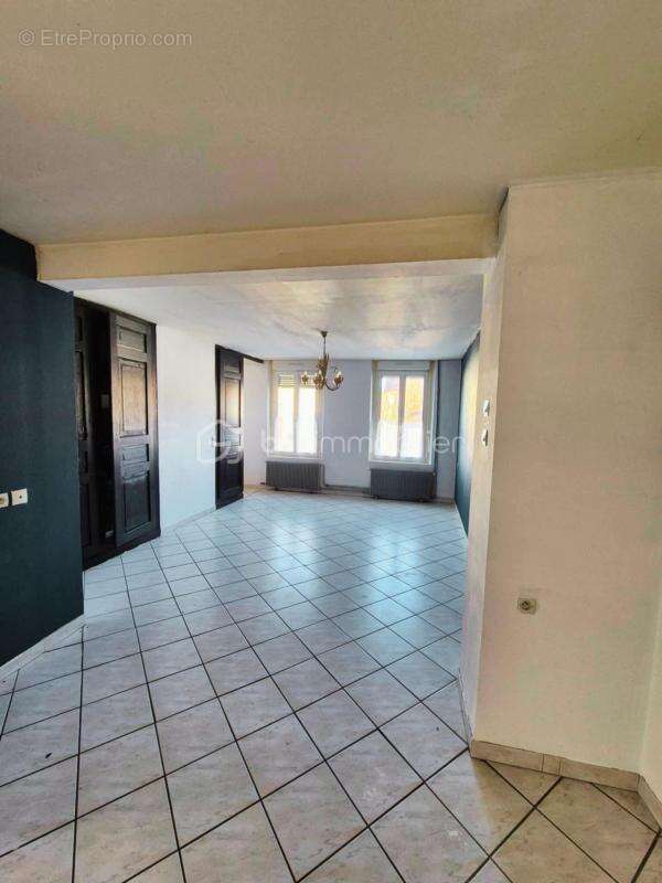 Maison à BERTEAUCOURT-LES-DAMES