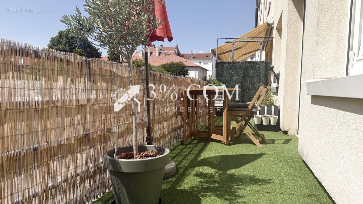 Appartement à LAXOU