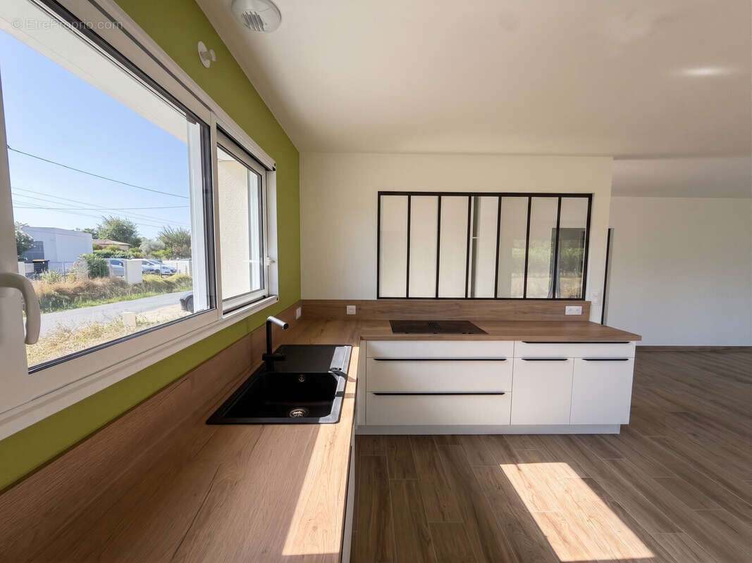 Centre ville/Maison plain pied jamais habitée - photo 5