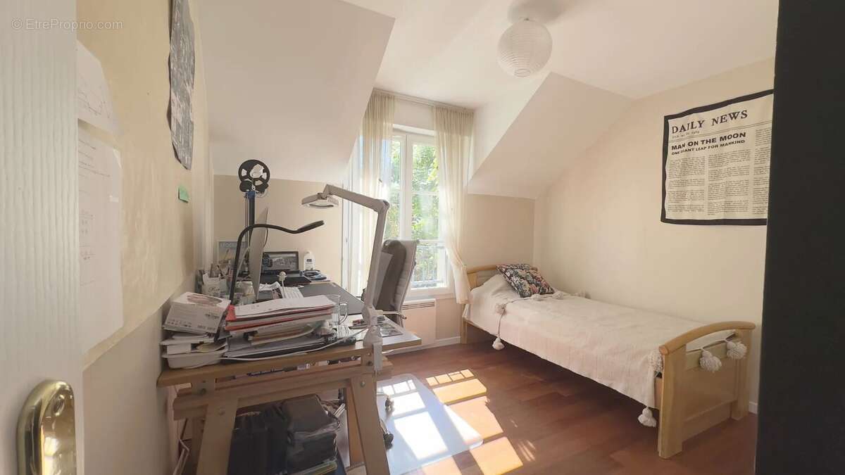 Maison à LES ESSARTS-LE-ROI