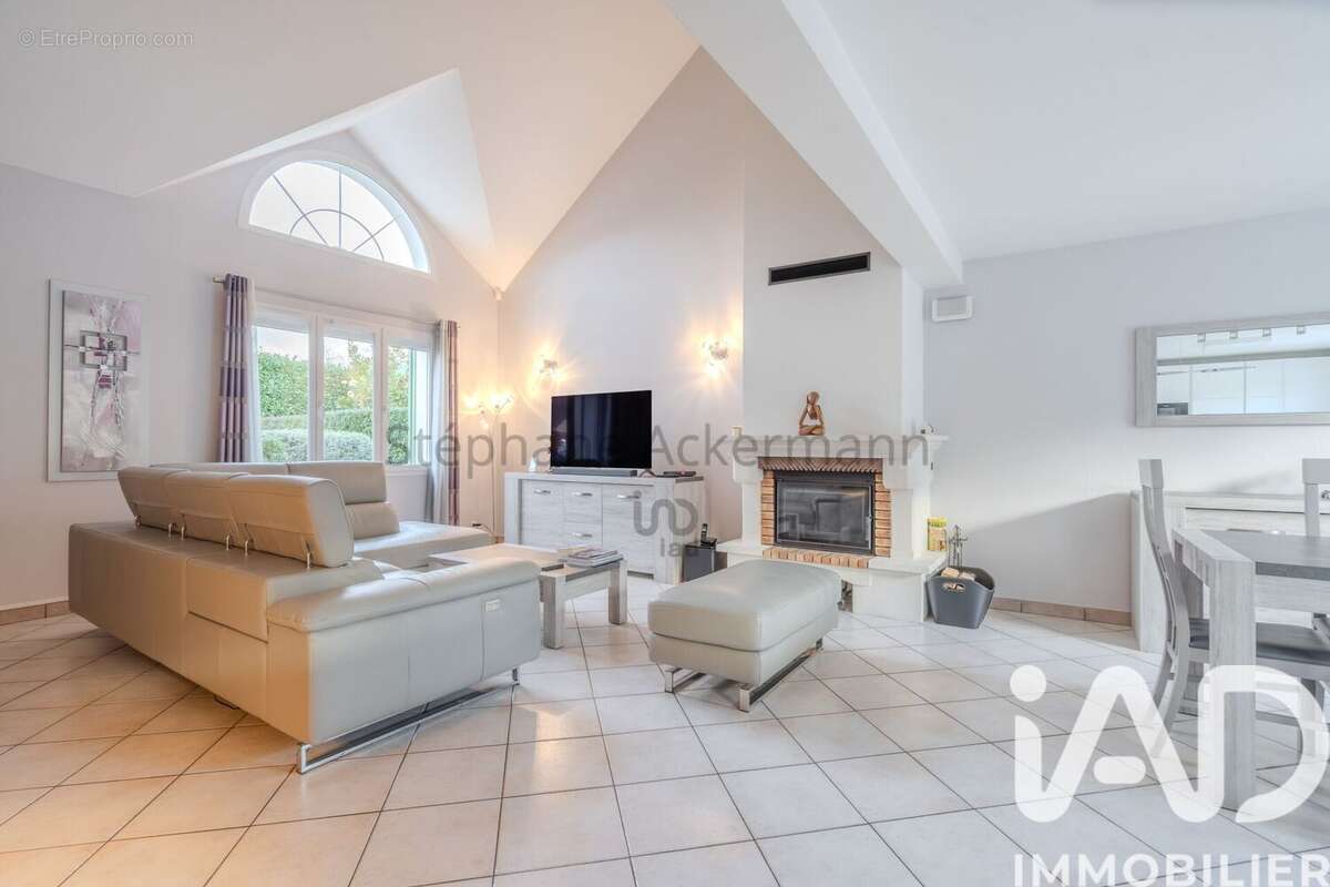 Photo 6 - Maison à CLAYE-SOUILLY