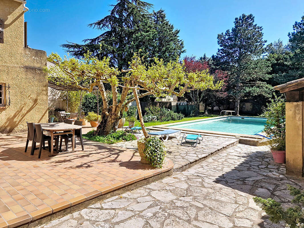 Maison à LES ANGLES