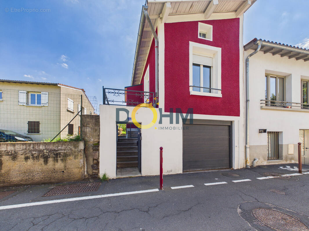 Maison à ESPALY-SAINT-MARCEL