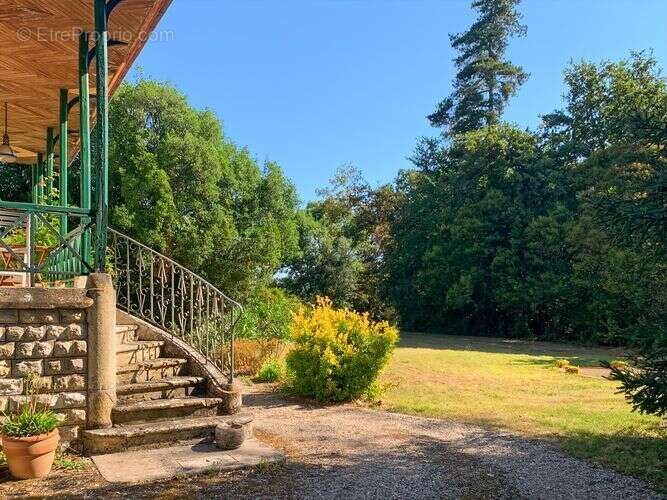 Maison bourgeoise avec parc arboré au cœur de Condom - photo 2