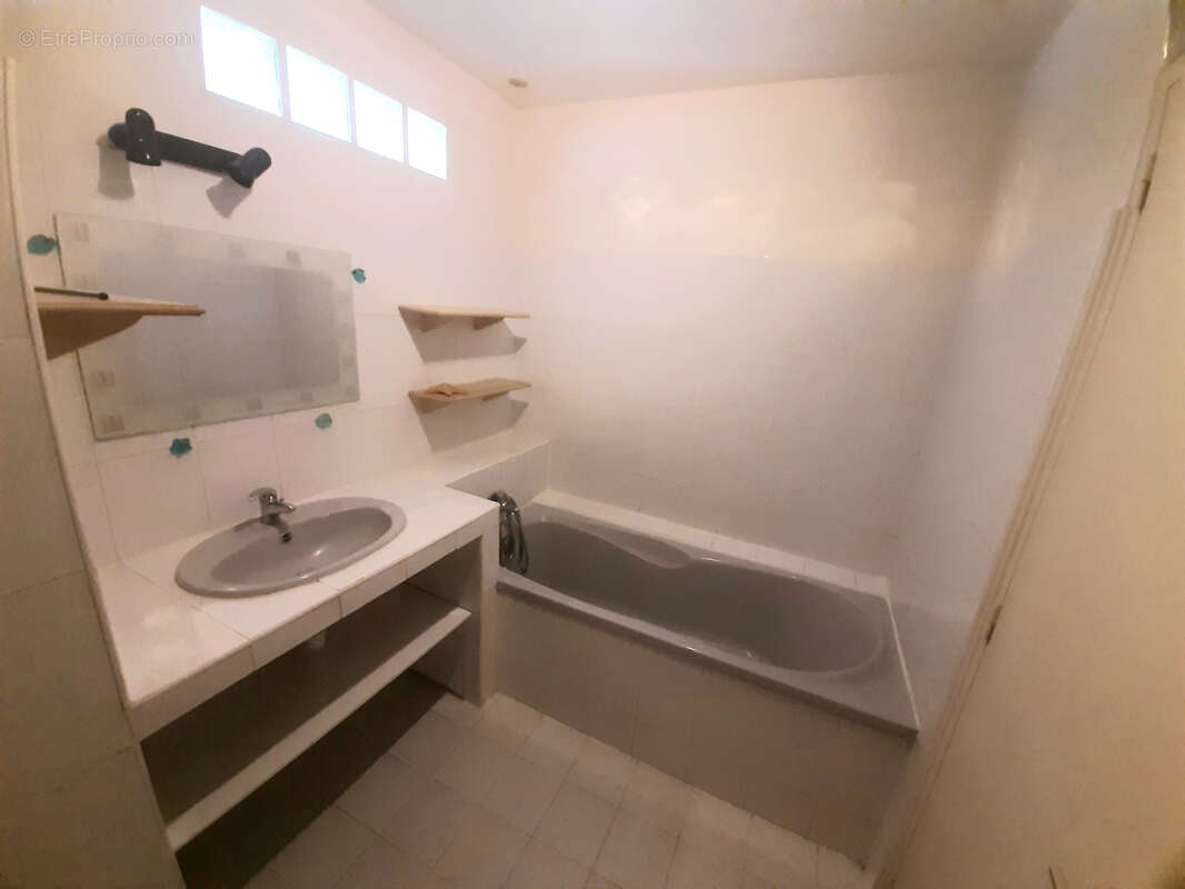 Appartement à SAINT-PRIVAT