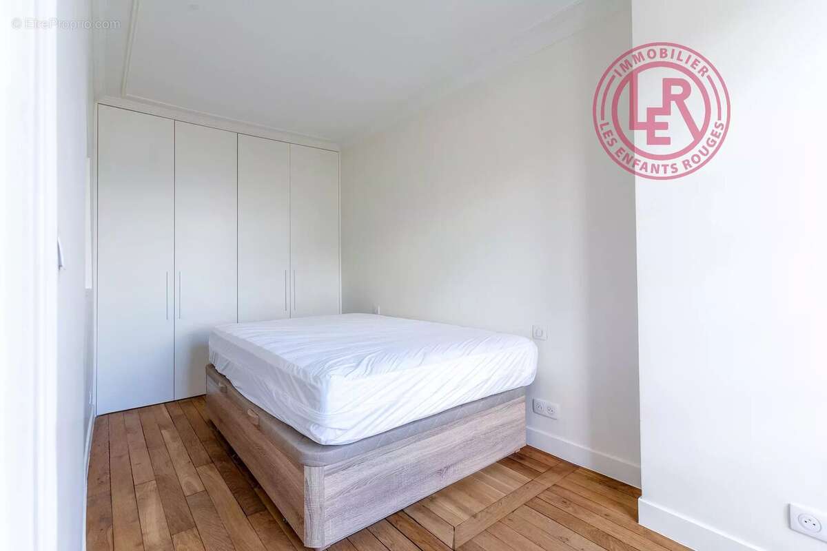 Appartement à PARIS-3E