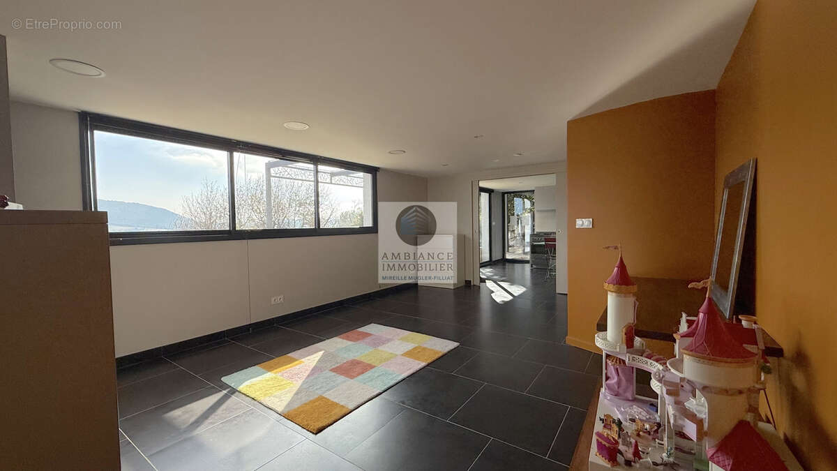 Maison à SAINT-PERAY