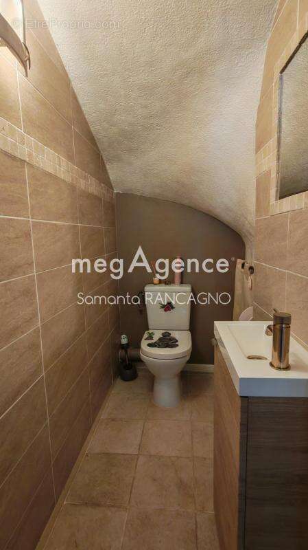 T3 duplex atypique 85 m² – Centre-ville Fréjus - sans charges de copropriété - photo 9