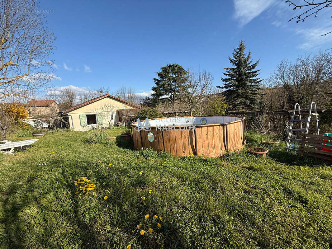 Maison à BOISSET-SAINT-PRIEST