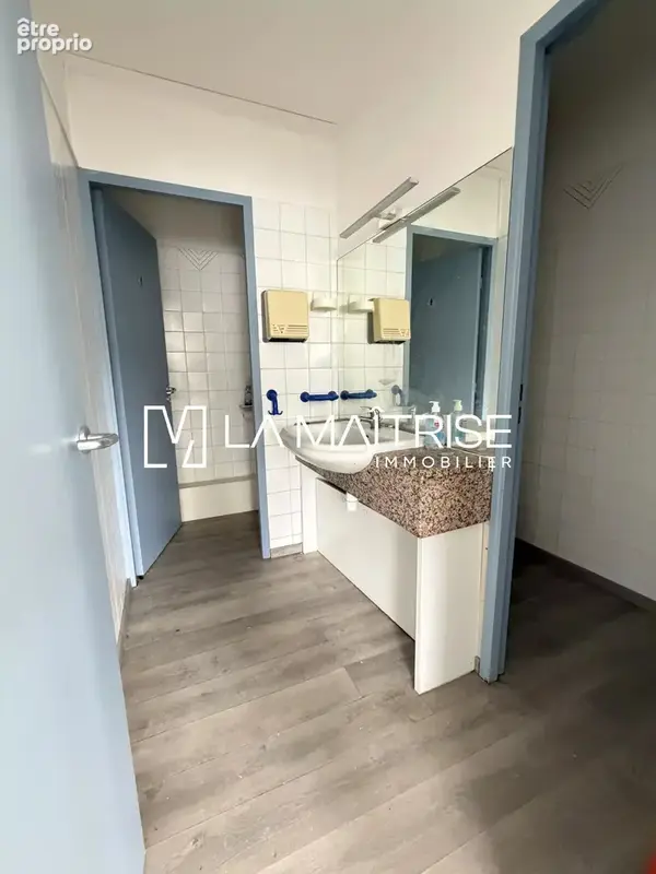 Commerce 94 m² à vendre à Marseille-9e (13009) - photo 8