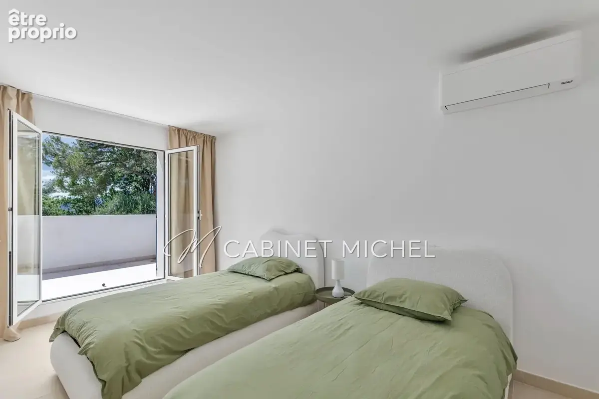 Maison 6 pièces 179 m² à vendre à Roquefort-Les-Pins (06330) - photo 9