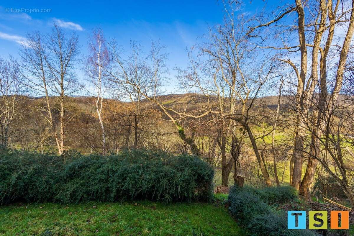 MONTEGUT-PLANTAUREL  Maison avec vue panoramique, authenticité et potentiel - photo 17