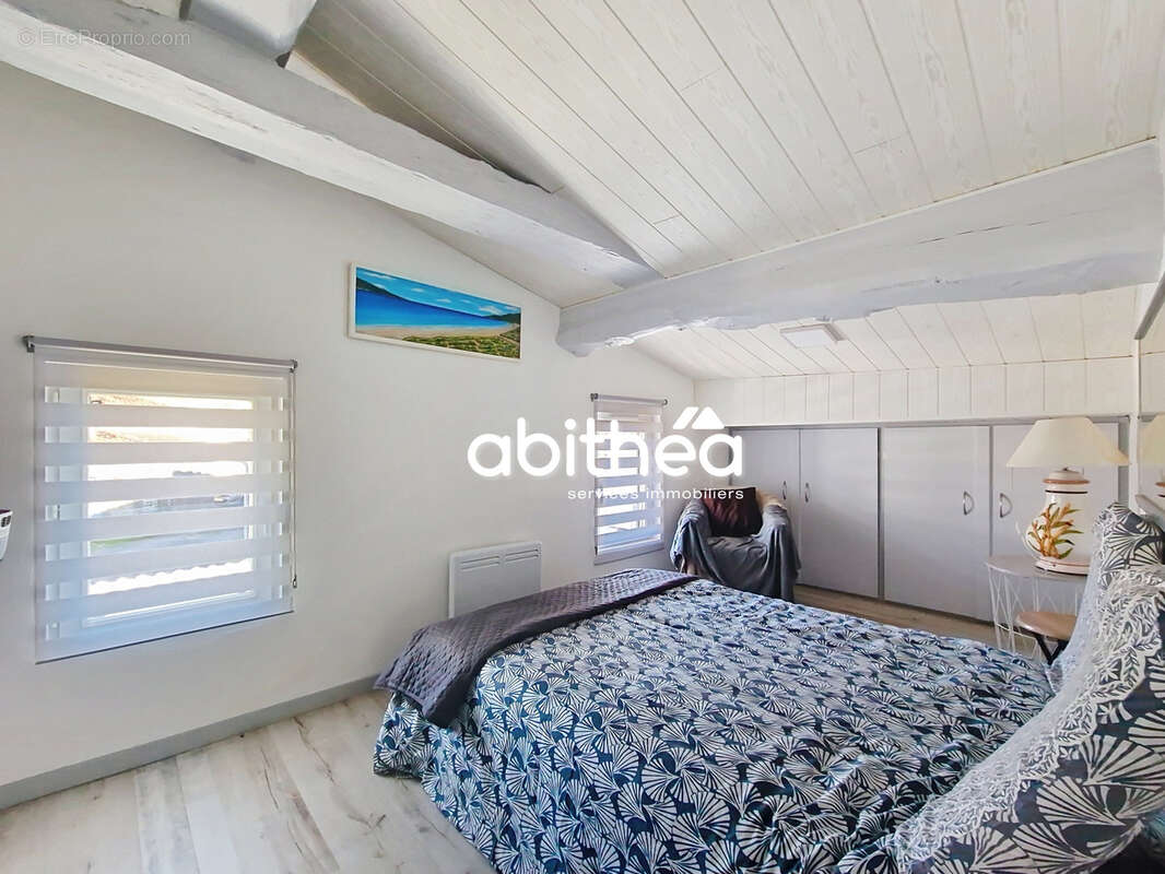 Maison à CHENAC-SAINT-SEURIN-D'UZET