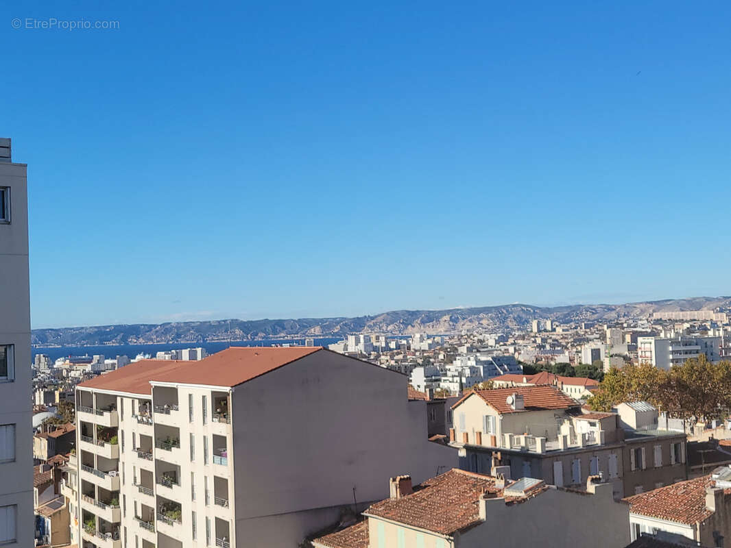 Appartement à MARSEILLE-4E