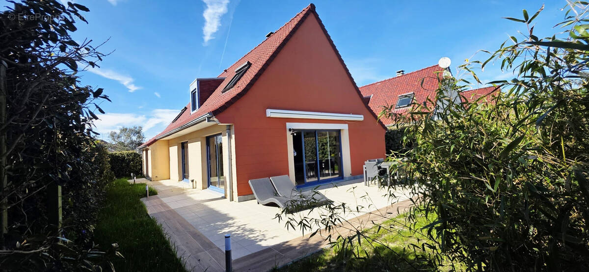 Maison à CAMIERS