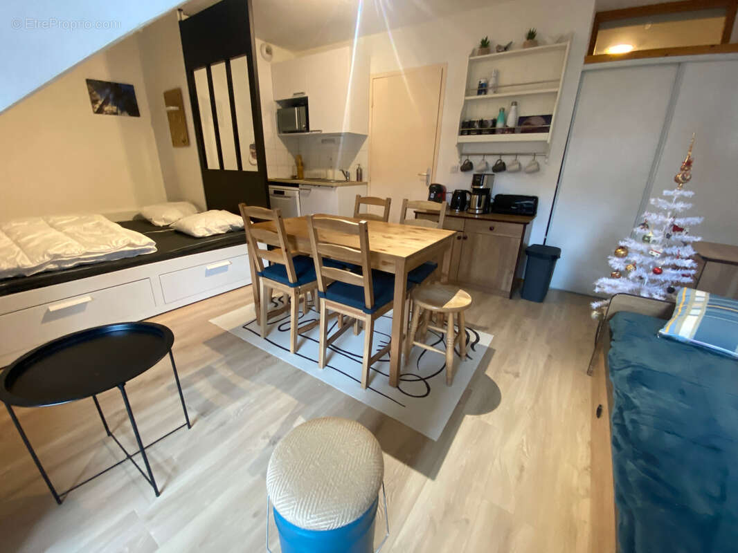 Appartement à SAINT-FRANCOIS-LONGCHAMP