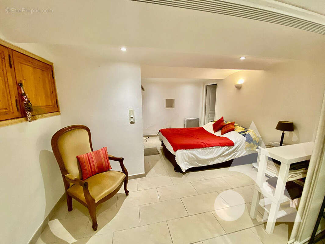 Appartement à LORGUES