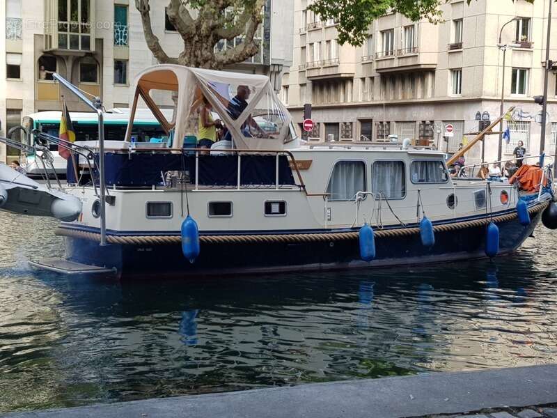 Appartement à PARIS-10E