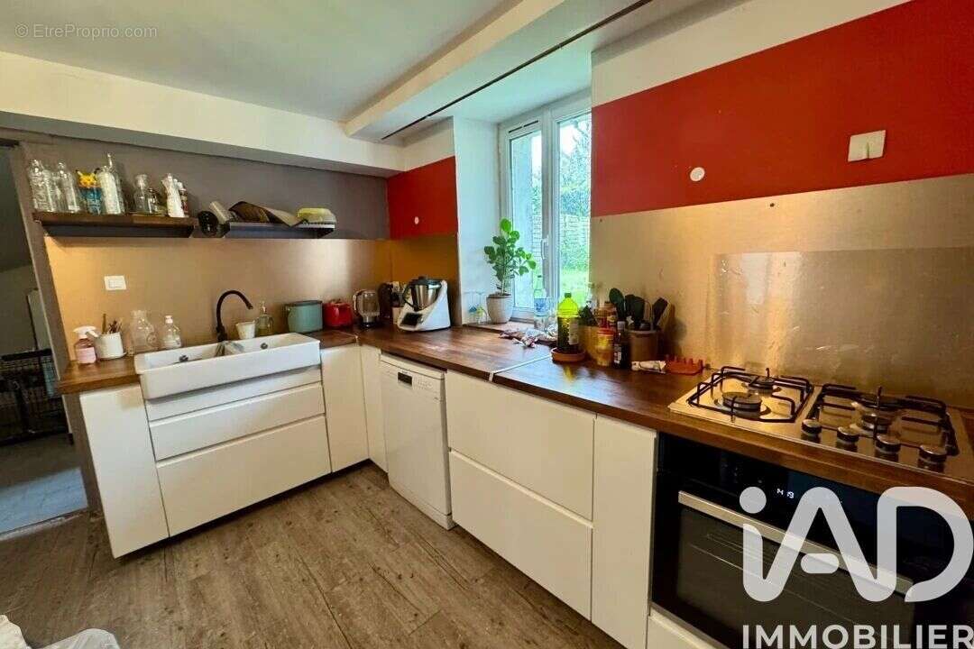 Photo 4 - Maison à VILLEBOIS-LAVALETTE