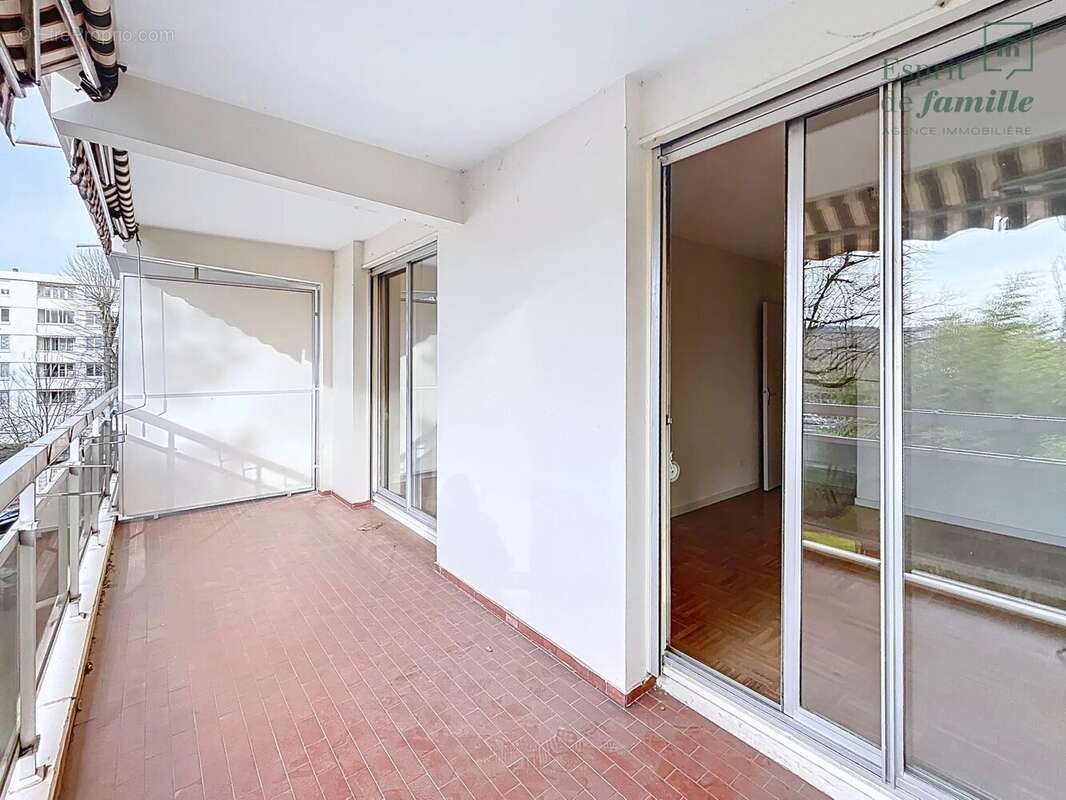 Appartement à CALUIRE-ET-CUIRE
