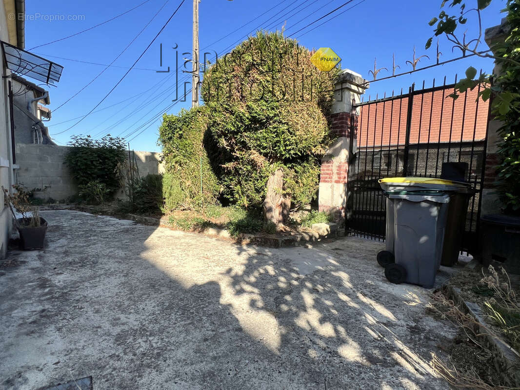Maison indépendante pleine de charme à RANTIGNY 169900 € - photo 14
